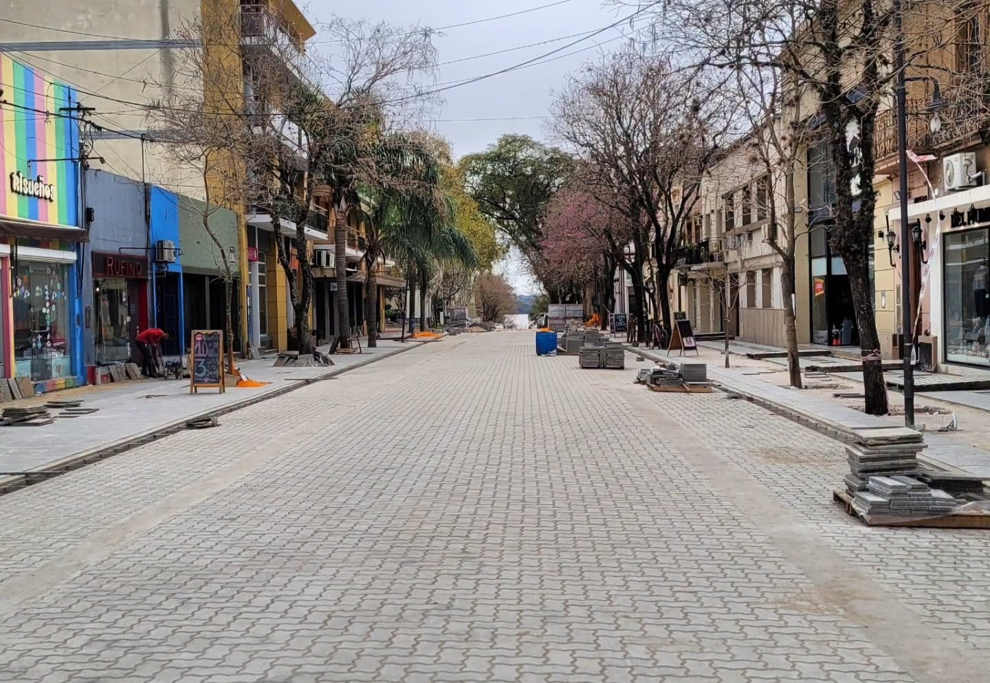 Obra en la calle 12 de Abril de Colón